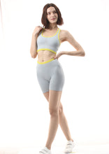 Load image into Gallery viewer, Riley Seamless Contrast Piping Sports Bra
